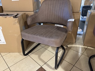 Fauteuil, zwart metalen onderstel